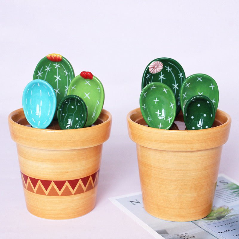 https://coomale.com/cdn/shop/products/cute-cactus-measuring-spoons-with-base-gift-set-774071.jpg?v=1693545904&width=1445